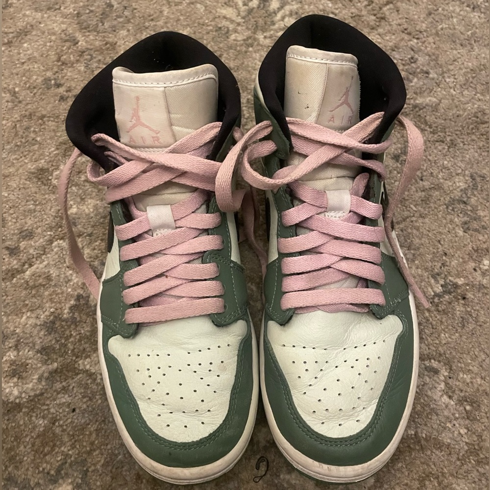 Dutch green jordan's